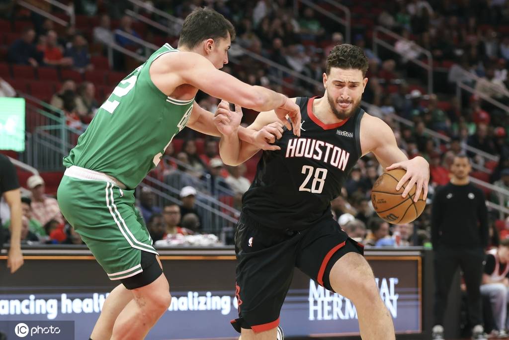 杜兰特仅15分怀特28分 火箭惨败凯尔特人